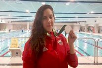 السباحة السورية بيان جمعة رمز للأمل والحياة في بلادها