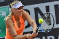 بطاقة دعوة لشارابوفا إلى دورة تورونتو الكندية