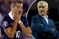 ديشان يبقي بنزيمة مستبعدا في تشكيلة فرنسية من 26 لاعبا