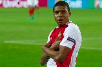 موناكو يلمح لإمكانية التخلي عن مهاجمه الشاب مبابي