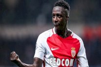 الفرنسي بينجامين ميندي يورط نفسه بسبب أغنية !