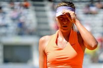 مدير رابطة المحترفات ينتقد عدم دعوة شارابوفا إلى رولان غاروس