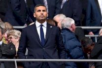 المبارك يحدد 