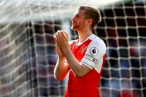 مرتيساكر جاهز لتلبية نداء استغاثة أرسنال