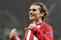 غريزمان يؤكد بقاءه مع أتلتيكو مدريد في الموسم المقبل