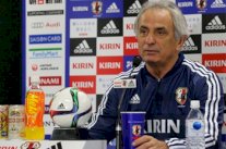 مدرب اليابان مطالب باعادة النظر في الاداء بعد التعادل مع العراق