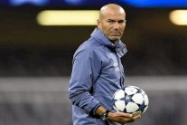 رئيس الاتحاد الفرنسي يتوقع إشراف زيدان على المنتخب في المستقبل