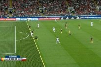 حكم الفيديو نجم اليوم الثاني في كأس القارات