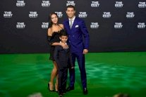 رونالدو ينتظر مولودة أنثى من صديقته جورجينا