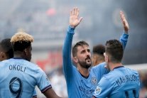 الإسباني دافيد فيا يتجاوز 50 هدفاً في الدوري الأميركي