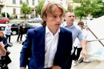 القضاء الكرواتي يلاحق مودريتش للادلاء بشهادة زور