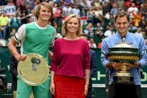 لقب تاسع لفيدرر في دورة هاله بفوز سهل على زفيريف