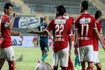 الأهلي المصري يفلت من الخسارة في ليلة الاحتفال باللقب