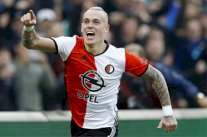 روما يقترب من ضم المدافع الهولندي ريك كارسدورب