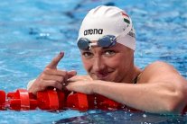 المجرية هوسو تطلق رابطة للسباحين الدوليين