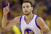 ووريرز يكافىء كوري بأغلى عقد في تاريخ الدوري الأمريكي