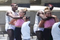 بوغبا يواعد شقراء مجهولة الهوية في هوليوود