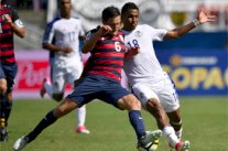 الولايات المتحدة تخيب الآمال في الاختبار الأول لبطولة الكأس الذهبية