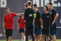 فالفيردي غير مستعجل لضم لاعبين ويشيد بميسي ونيمار