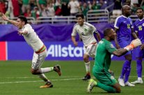 المكسيك وجامايكا والسلفادور تكمل عقد ربع نهائي 