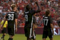 البلجيكي لوكاكو يفتتح غلته التهديفية مع مانشستر يونايتد