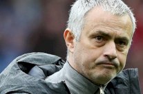 مورينيو: أنوي البقاء في أولد ترافورد للسنوات الـ 15 المقبلة