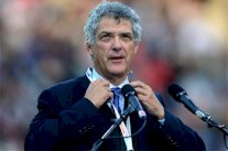 رئيس الاتحاد الإسباني يواجه الإيقاف الكروي بعد التوقيف بتهم الفساد