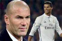 زيدان يستبعد رحيل كريستيانو رونالدو بسبب الضرائب