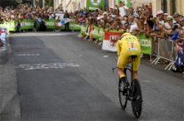 فروم يحتفظ بصدارة طواف فرنسا الدولي قبل المرحلة الختامية