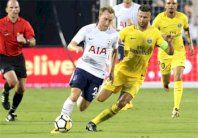 توتنهام يقسو على باريس سان جرمان برباعية تاريخية