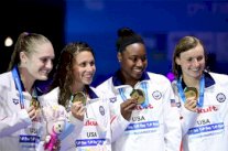 ذهبيتا البدل 4 مرات 100 متر حرة للأميركيين