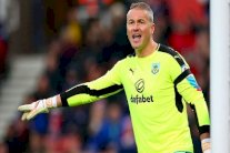 اعتزال الحارس الانكليزي السابق بول روبنسون