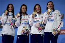 سيدات الولايات المتحدة تحرزن ذهبية 4*200 متر حرة