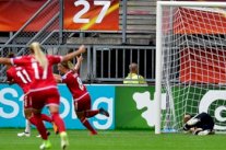 الدنمارك تهزم ألمانيا في بطولة أوروبا لكرة القدم النسائية