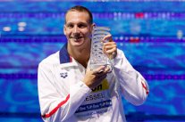 دريسل يقارع فيلبس ويملأ فراغه في مونديال السباحة