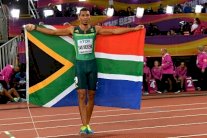 فان نيكرك يحرز ذهبية سباق 400 م والبرونزية للقطري هارون