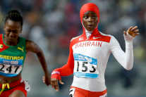 البحرينية ناصر لمفاجأة في 400 م وفان نيكرك لنهائي 200 م