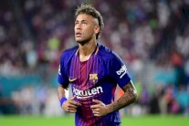 برشلونة يجمد 26 مليون يورو لنيمار في انتظار حسم مستقبله