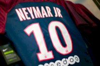 بيع اكثر من 10 الاف قميص لنيمار في يوم واحد