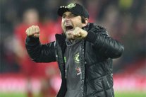 كونتي يحارب لتجنب تراجع تشيلسي في الدوري الإنكليزي