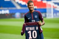 رابطة الدوري الفرنسي: نيمار مخول اللعب ضد غانغان