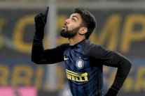 بنفيكا وملقة يتصارعان على ضم 