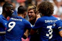 تشلسي يعوض تعثره الافتتاحي بفوز على توتنهام