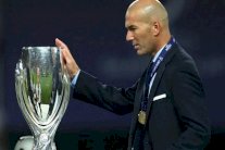 زيدان يتصدر مرشحي الفيفا لجائزة أفضل مدرب