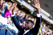 18 ألف مشجع لبرشلونة يرحبون بديمبيلي الباحث عن 