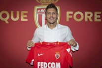 موناكو يتعاقد مع يوفيتيتش تمهيدا لرحيل مبابي