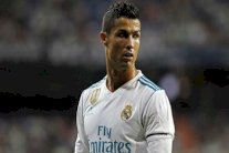 بسبب تهربه الضريبي.. رونالدو مهدد بالسجن 15 عاماً