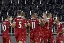 صربيا تنفرد بالصدارة وفنلندا تقدم خدمة لكرواتيا