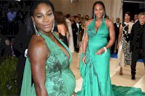 نجمة كرة المضرب الأمريكية سيرينا وليامس تضع طفلها الأول