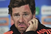 بواش يتهم غوانغجو بتعمد تأخير وصول فريقه إلى الملعب